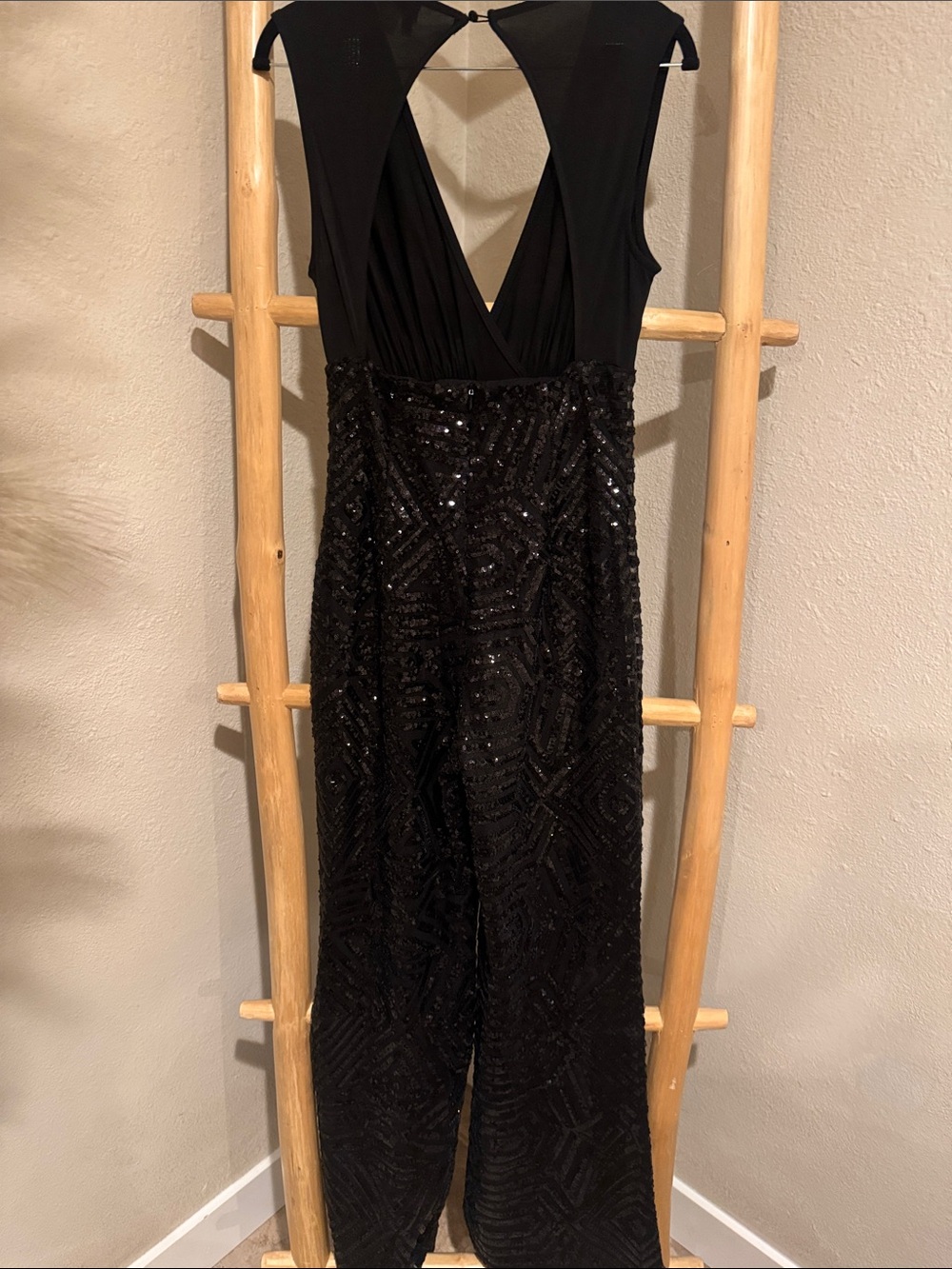 VENUS Black Sequin Wide-Leg Plunging V-Neck Jumpsuit - Picture 8 of 8